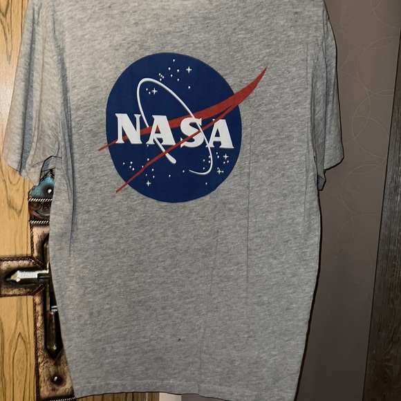 NASA shirt - Picture 2 of 2